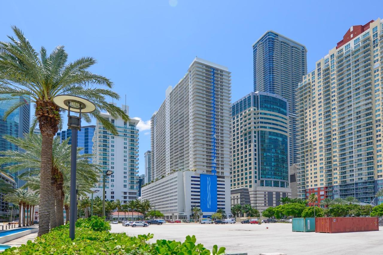 We Host - Amazing Condo Brickell With Ocean-Pool View マイアミ エクステリア 写真