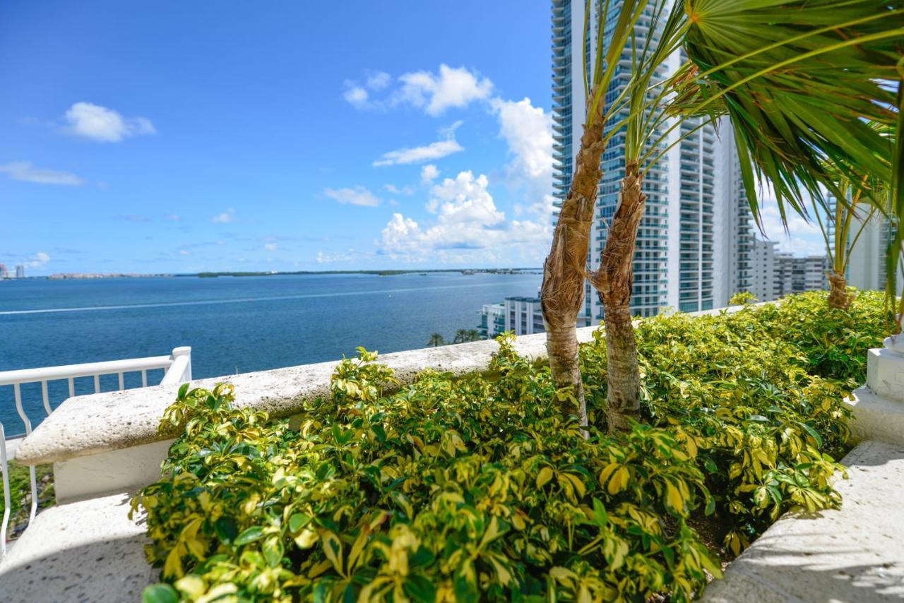 We Host - Amazing Condo Brickell With Ocean-Pool View マイアミ エクステリア 写真